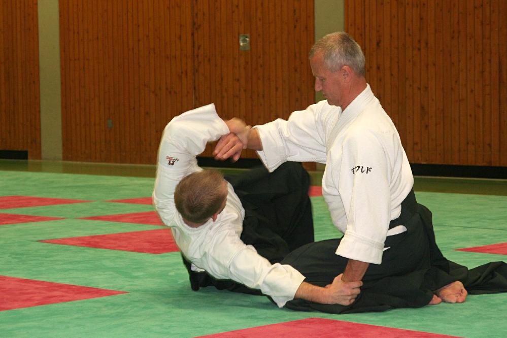 Nage: Manfred Mann 
Uke: Sven Knaus 
Murrhardt 2006